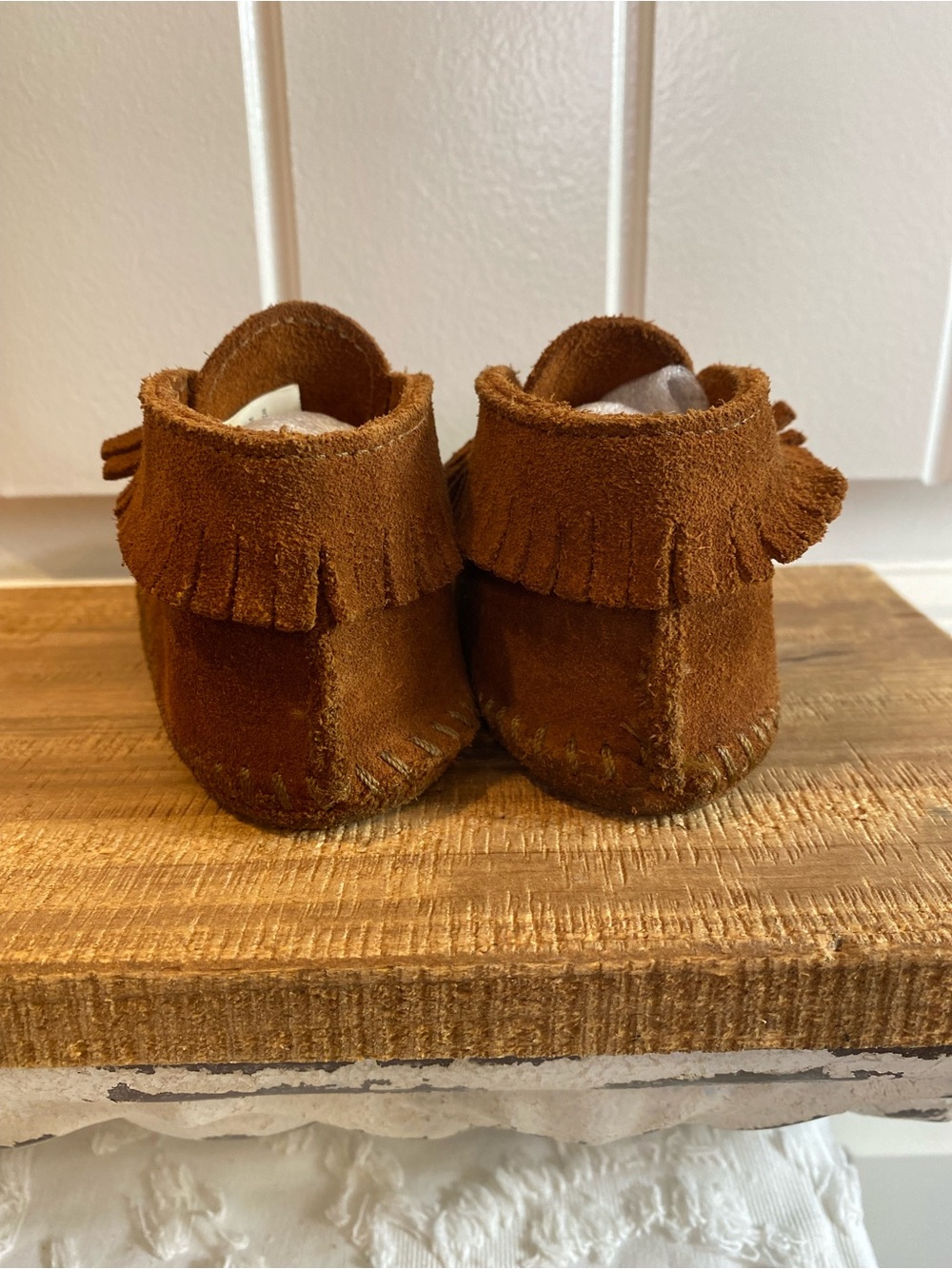 Minnetonka Toddler Chestnut Suede Fringe Moccasins - Picture 4 of 10